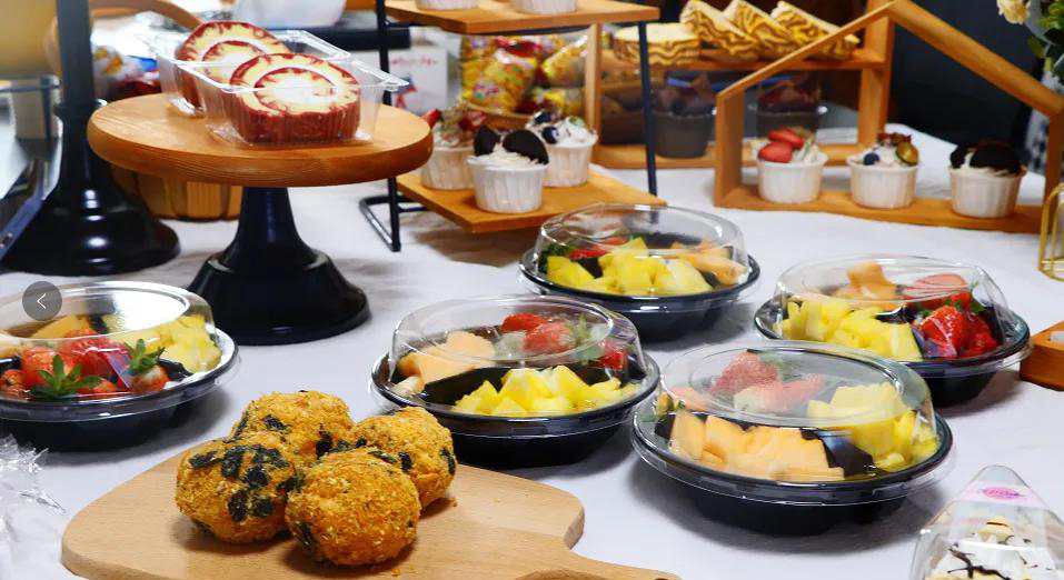 跟着锐丰智能小伙伴们约一场职场下午茶，带你乐享美好时光！